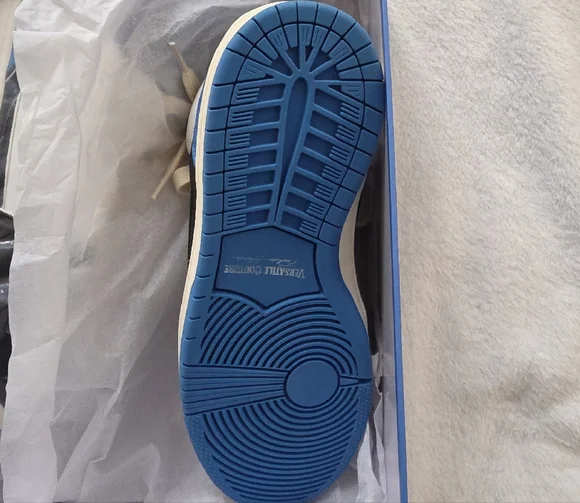 Men's Blue and White Sneakers. 100 Genuine Leather. - Picture 2 of 4